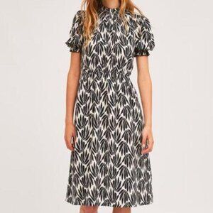 NWOT Compania Fantastica abstract leaf print dress with puff sleeves size Large